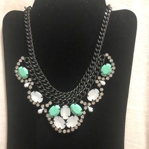 Premier designs necklace. New